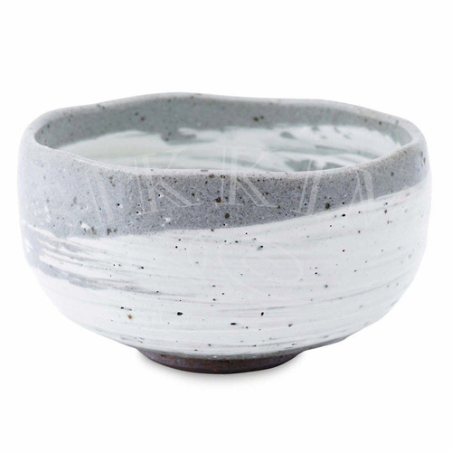 Japońska czarka do ceremonialnej herbaty matcha `Kumo`