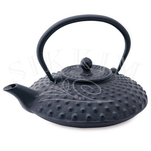 Czajnik żeliwny `Makato` 800ml